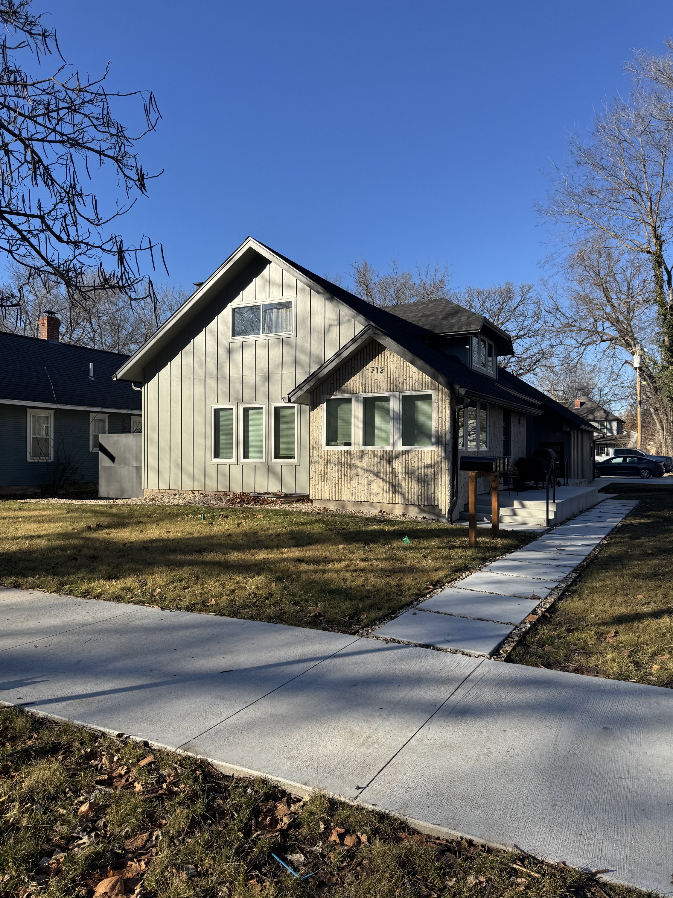 712 Fremont Street - 4